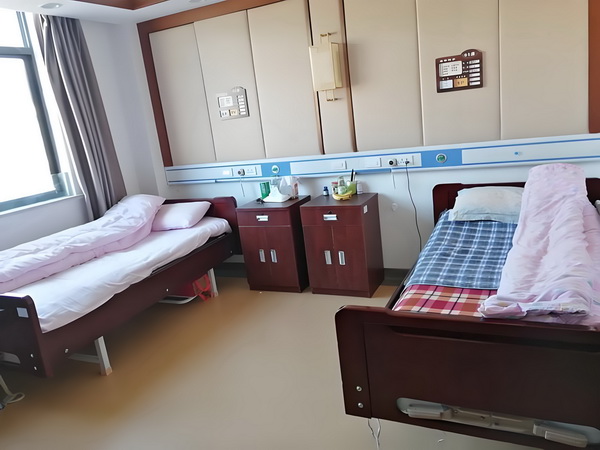 深圳户口要多久_预售惨淡人气暴跌谁也救不了“狂妄自大”的那英 不及都来细究任何事情