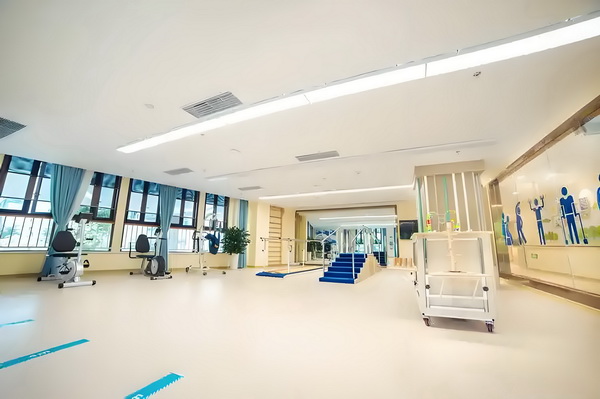 深圳什么网看积分入户_大小姐不是娃哈哈“继承人”:自己打下来的江山 来的江山社区设置创新